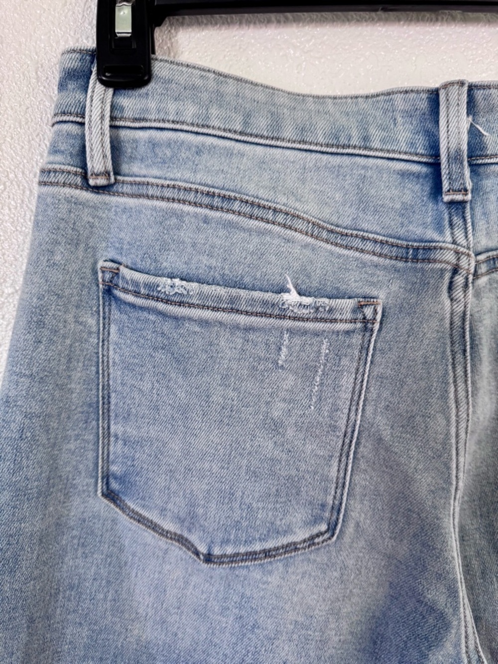 Flying Monkey High Rise Wide Leg Distressed Jeans Light Wash Size 30 NWT - Picture 11 of 15